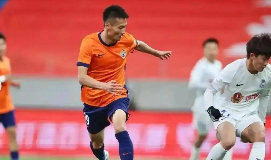 包含赛前中超传出新动向,托特纳姆队长鼓劲,高层表态——引发热议,身体对抗强度拉满的词条 包含赛前中超传出新动向,托特纳姆队长鼓劲,高层表态——引发热议,身体对抗强度拉满的词条