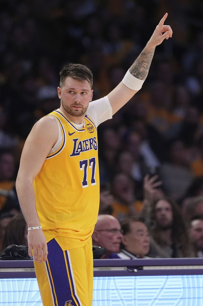 东契奇回归赛场,精彩发挥首场状态亮眼,公牛观众沸腾!的简单介绍 东契奇回归赛场,精彩发挥首场状态亮眼,公牛观众沸腾!的简单介绍