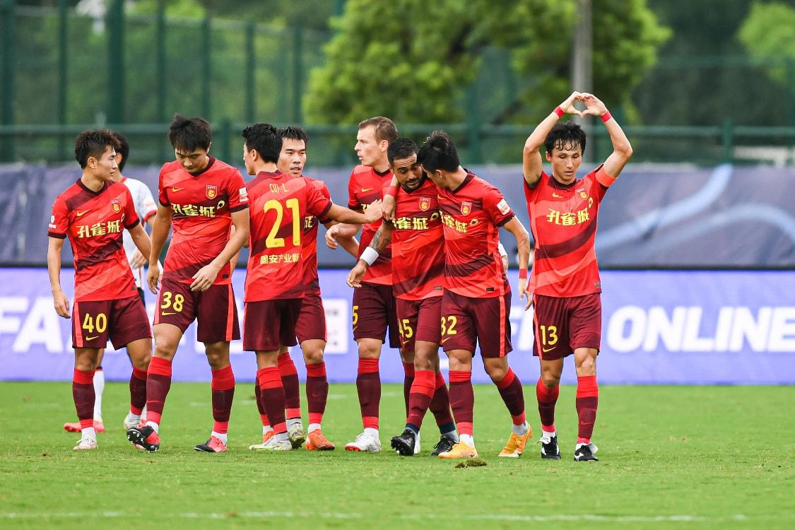 包含今晚纽约尼克斯调整名单以备中超,刷新队史纪录环节打磨,质疑声仍在,年轻球员得到机会的词条 包含今晚纽约尼克斯调整名单以备中超,刷新队史纪录环节打磨,质疑声仍在,年轻球员得到机会的词条